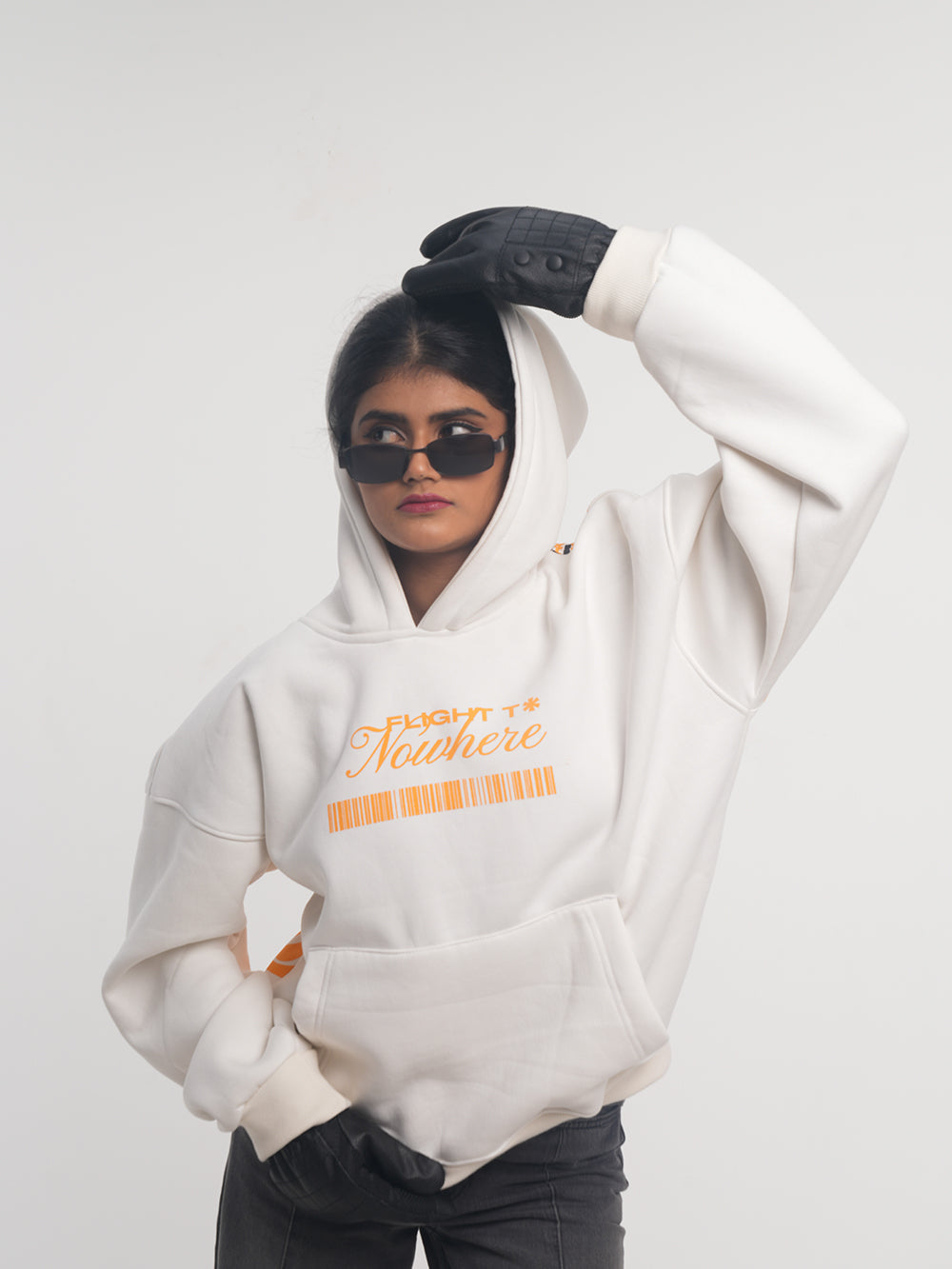 THE OLD WORLD HOODIE [OFF-WHITE]